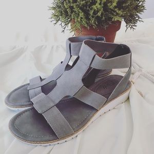 Eürosoft Wedge Sandals SIZE 7 1/2-8